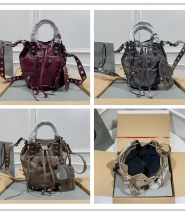 Balenciaga Bucket Bag: Burgundy Leather, Studded Edges, A Bold Fashion Statement size:30×23×17cm #A54208