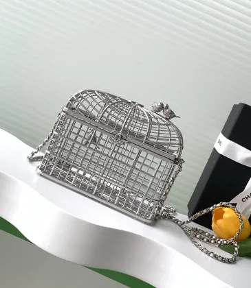 Chanel Birdcage minaudiere, Silver-tone metal &amp; strass, silvery &amp; crystal #A49171