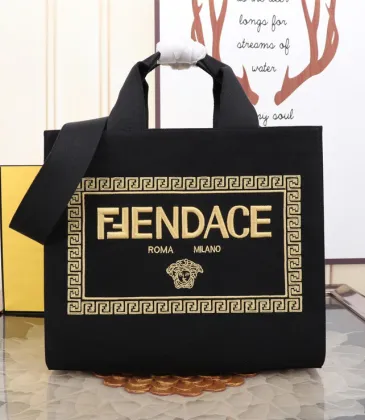 Fendi Tote: Textured Canvas, Gold Logo &amp; Greek Key, Epitomizing Timeless Luxury size:35×17×31cm #A54202