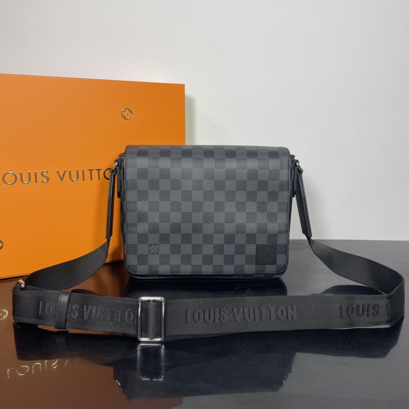 Fake High Quality Louis Vuitton N41028 District PM Damier Graphite