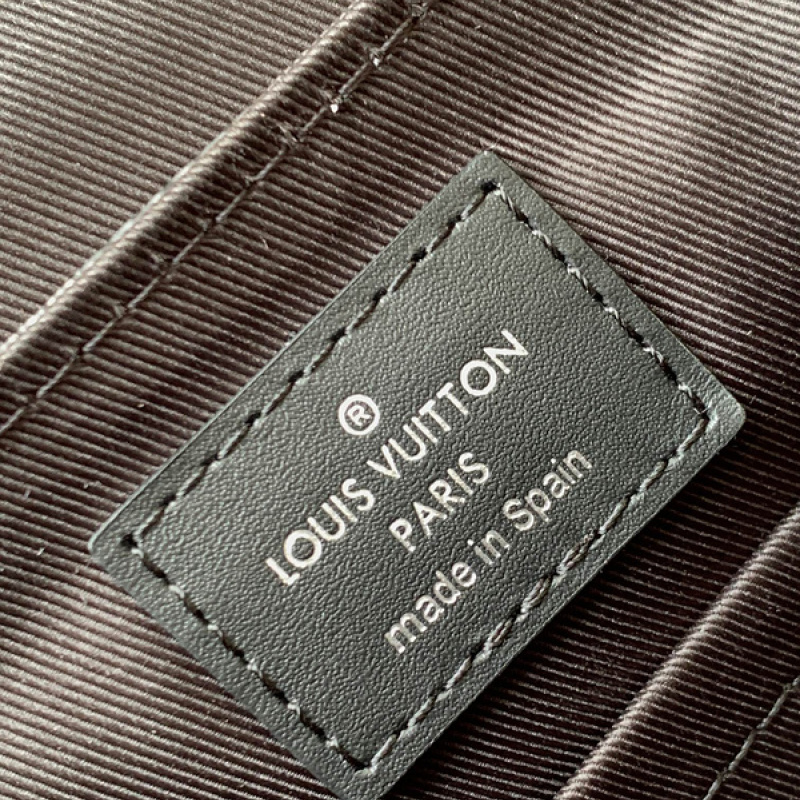 Louis Vuitton Damier Graphite District GM N41271 Grey Cloth ref.898221 -  Joli Closet