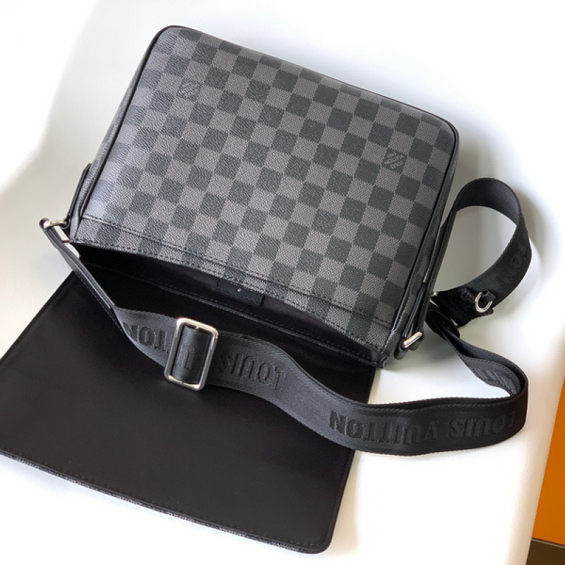 Buy Cheap Louis Vuitton District Damier Graphite messenger bag Original 1:1  Quality #999933821 from