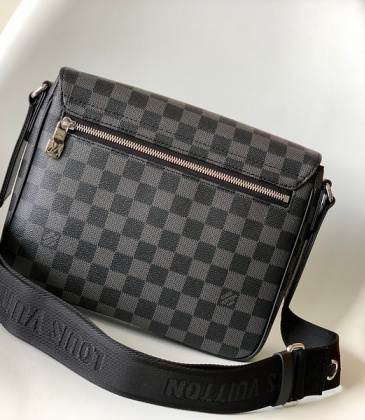 Outdoor Messenger Bag  Luxury Taigarama Black  LOUIS VUITTON