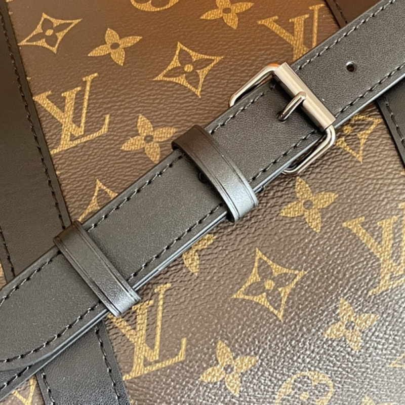 Cloth travel bag Louis Vuitton Khaki in Cloth - 28898811