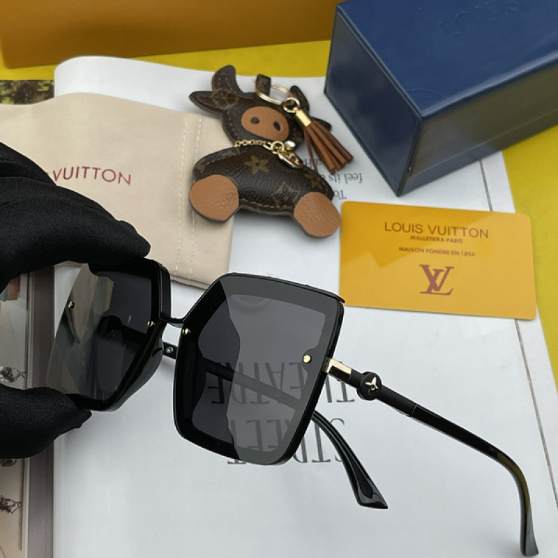 Buy Cheap Louis Vuitton AAA Sunglasses #999936203 from