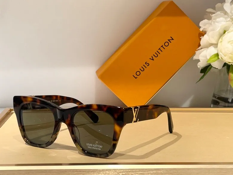 Buy Cheap Louis Vuitton AAA Sunglasses #999936203 from