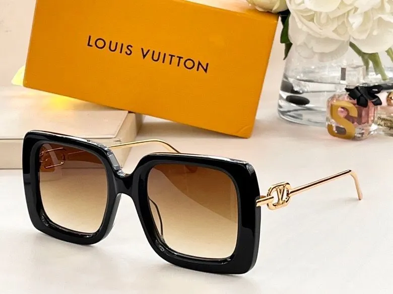 Louis Vuitton AAA Sunglasses #999933643 