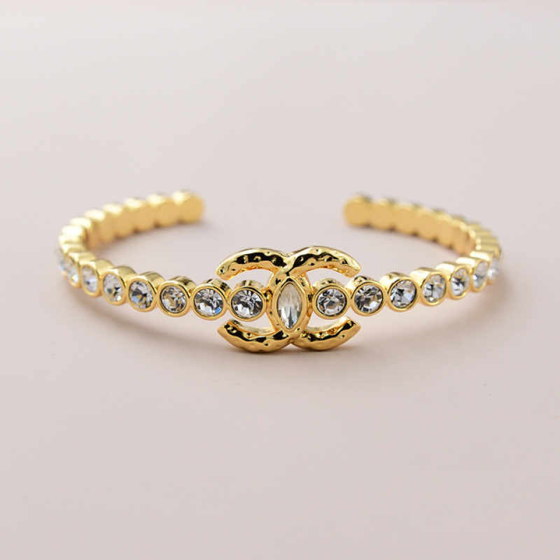 Chanel bracelet Chanel Gold in Chain - 30565703