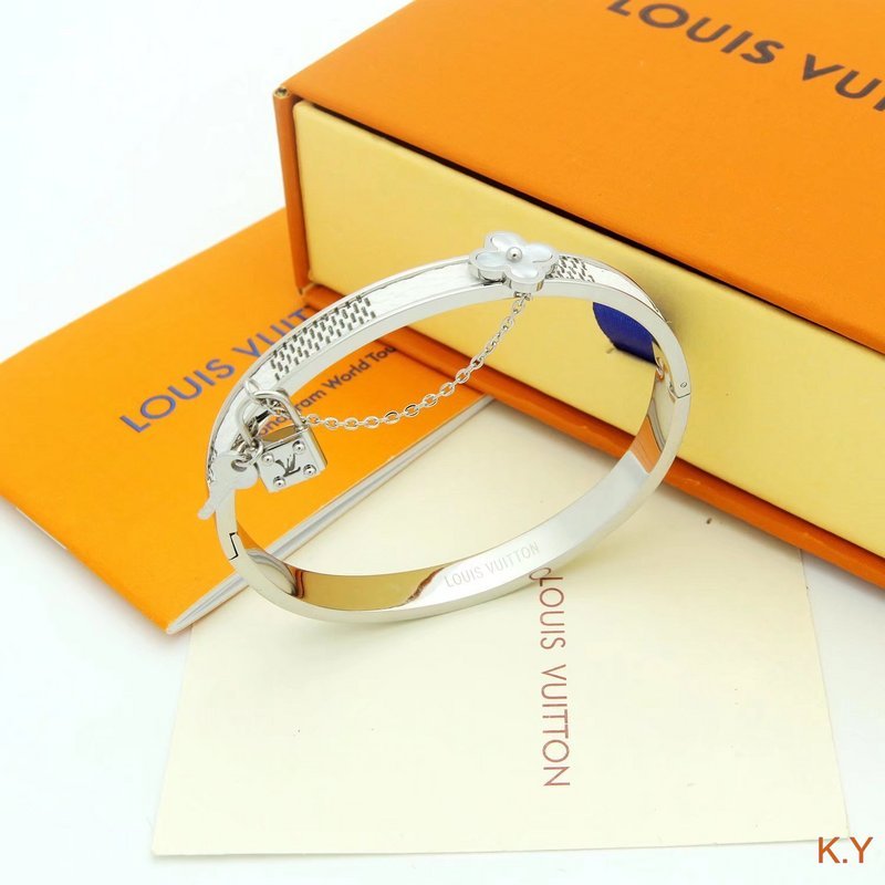 Buy Cheap Louis Vuitton Bracelets #9999926437 from