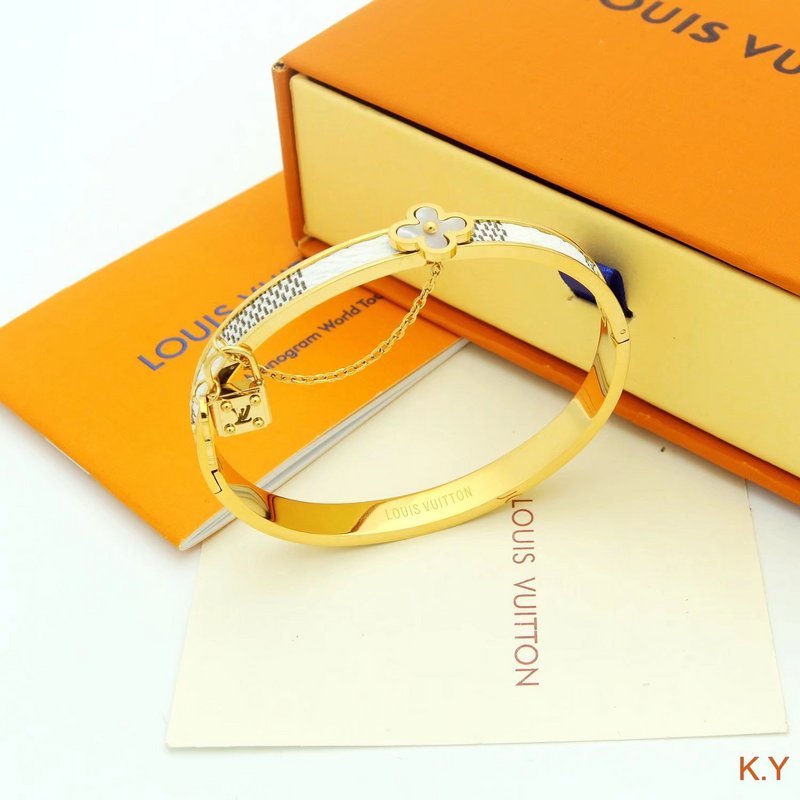 vuitton bracelet orange