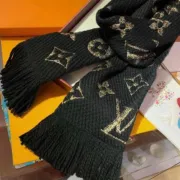 Louis Vuitton Scarf #99874644