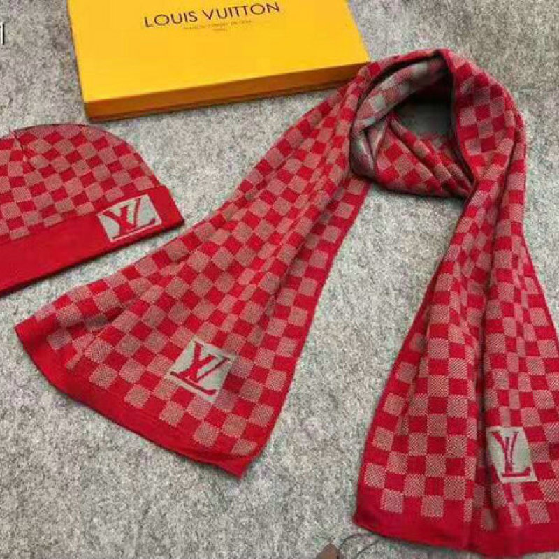 lv scarf and hat set