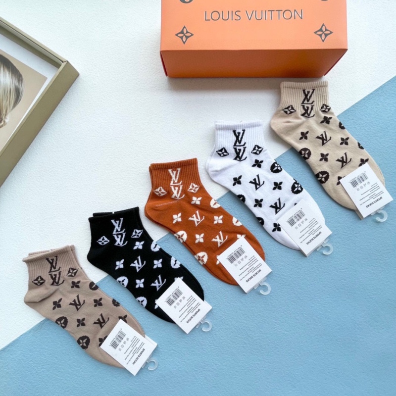 LOUIS VUITTON ONE BOX AND FIVE PAIRS MID LENGTH SOCKS