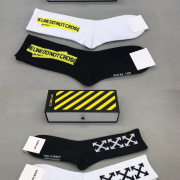 OFF WHITE socks (2 pairs) #9109388
