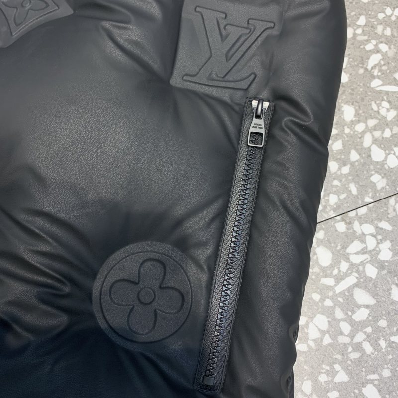 Vest Louis Vuitton Grey size 48 FR in Suede - 35742664