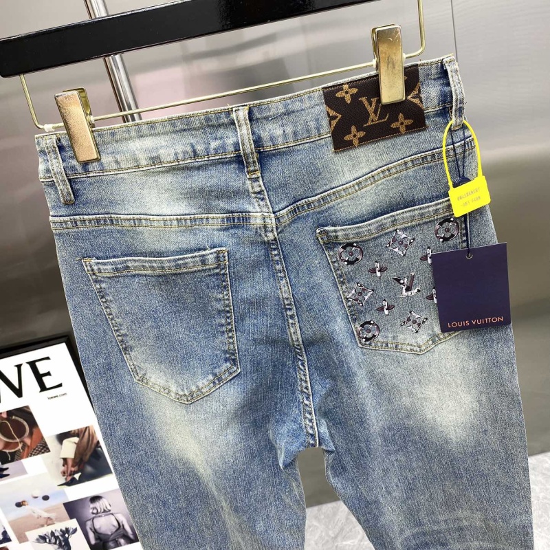 Louis Vuitton men’s jeans size 32w 38L brands new