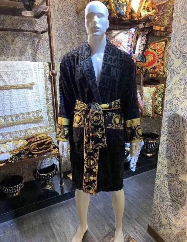 Versace's Barocco Bathrobe Bath Robe - China Replica Coat and Replica AAA  Distributors price