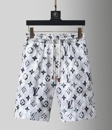 Shop Louis Vuitton Street Style Joggers & Sweatpants (1AA50I