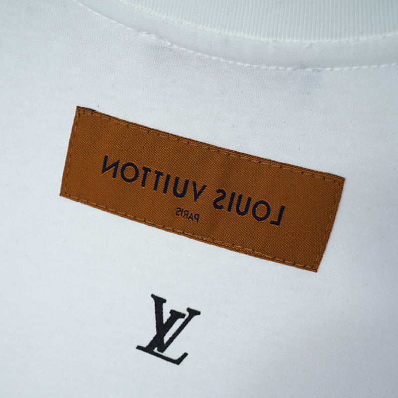 Louis Vuitton T-Shirts for MEN #999936345 