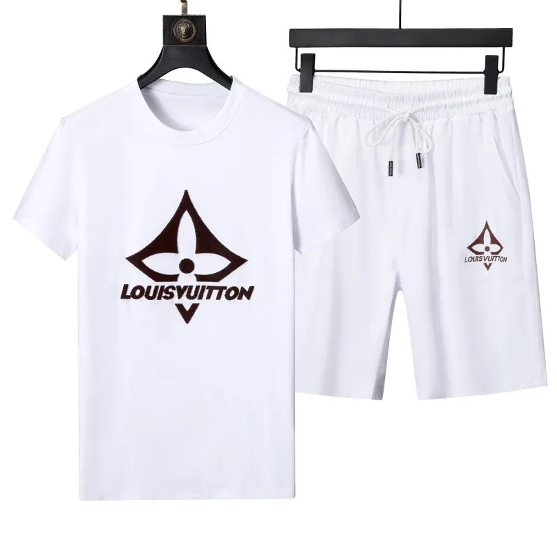 Louis Vuitton tracksuits for Louis Vuitton short tracksuits for men #A22510  