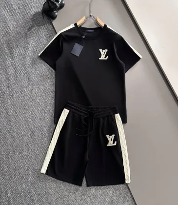 Louis Vuitton tracksuits for Louis Vuitton short tracksuits for men #A53392