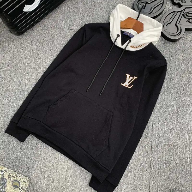 Buy Cheap Louis Vuitton tracksuits for Men long tracksuits #999931135 from