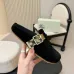 5Unisex Burberry Slippers: Checked Luxury &amp; Comfort for Both Men and Women #A54197