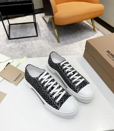 Burberry Shoes for Men's Sneakers #999923560