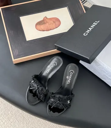 Chanel shoes for Women's Chanel slippers Black/White/Pink #A47899