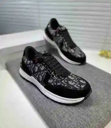 Dior Shoes for Men's Sneakers #99903432