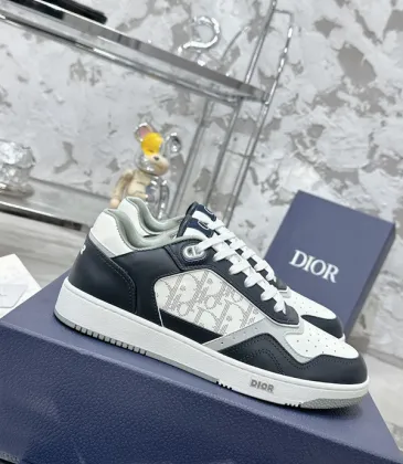 Dior Shoes for Men's and women Sneakers #A35101