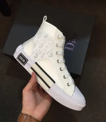 Dior Shoes for Women's Sneakers #9123130