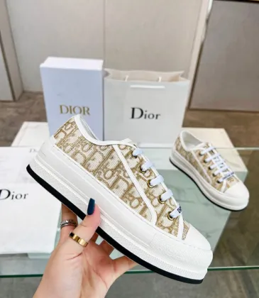 Dior Shoes for Women's Sneakers #999934585