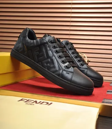 Fendi shoes for Men's Fendi Sneakers #99905998