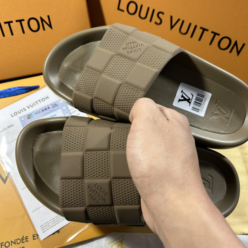 Louis Vuitton Shoes for Men's Louis Vuitton Slippers #999935207