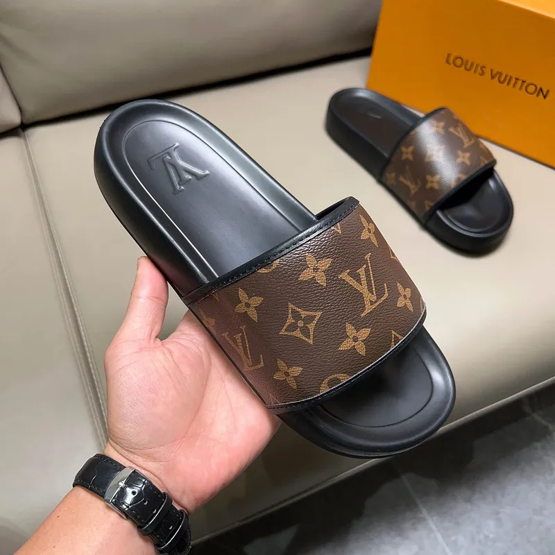 Louis Vuitton Shoes for Men's Louis Vuitton Slippers #999936964