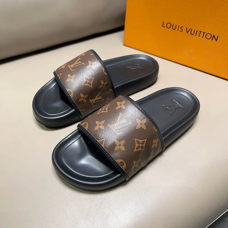 Louis Vuitton Shoes for Men's Louis Vuitton Slippers #999936964