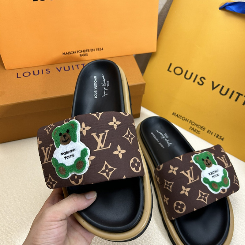 Louis Vuitton Shoes for Men's Louis Vuitton Slippers #A22211 