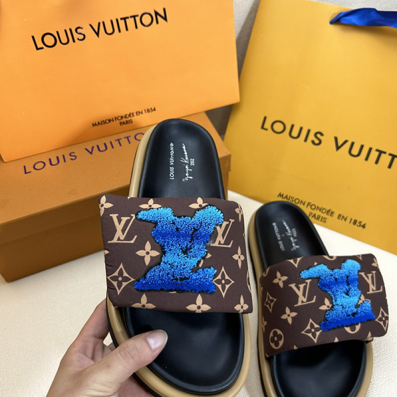 Louis Vuitton Shoes for Men's Louis Vuitton Slippers #A22215 