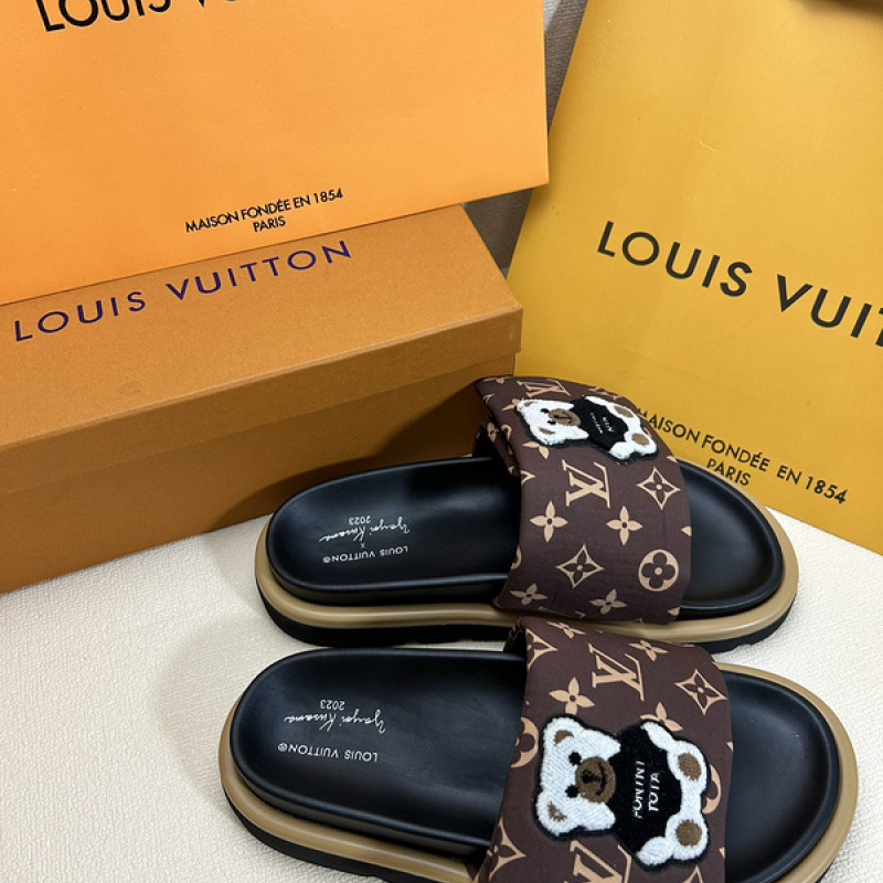 Louis Vuitton Shoes for Men's and women Louis Vuitton Slippers #A22247 