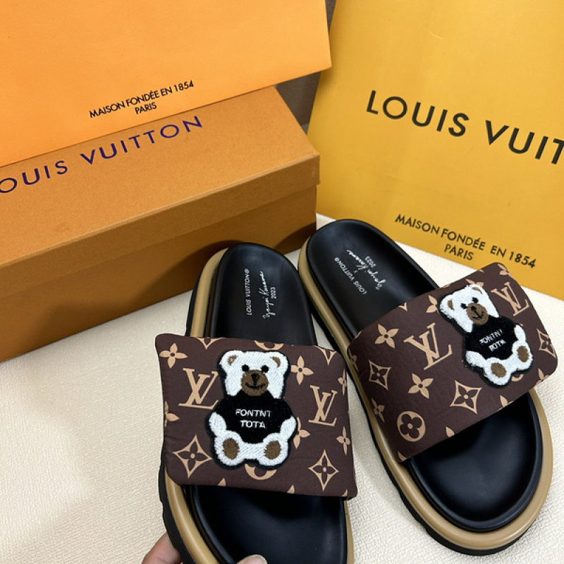 Louis Vuitton Shoes for Men's Louis Vuitton Slippers #A22215