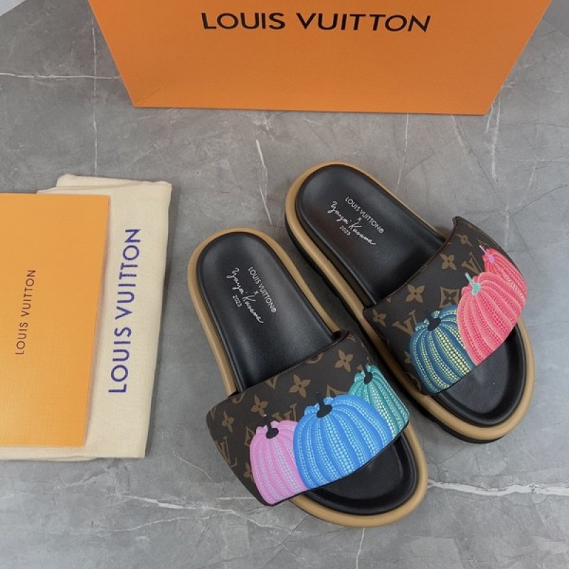 Louis Vuitton Shoes for Men's and women Louis Vuitton Slippers #A22243 