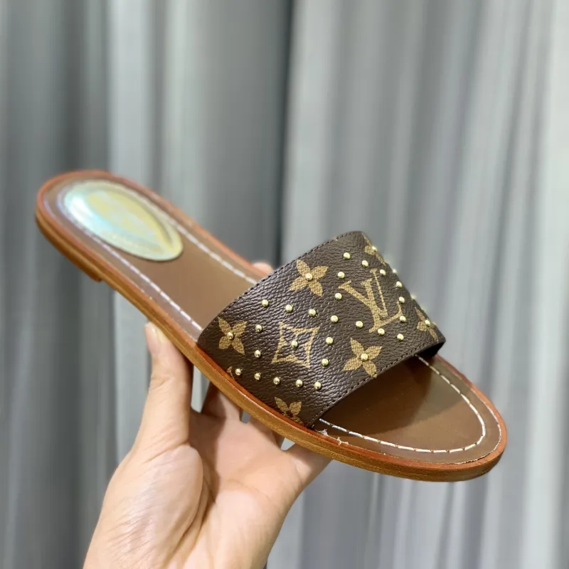 Buy Cheap Louis Vuitton Shoes for Women's Louis Vuitton Slippers #999935648  from