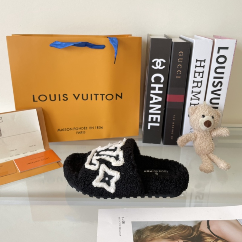 Buy Cheap Louis Vuitton Shoes for Women's Louis Vuitton Slippers #999935640  from