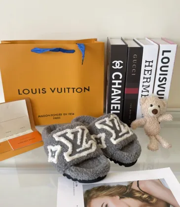 Louis Vuitton Shoes for Women's Louis Vuitton Slippers #A24845