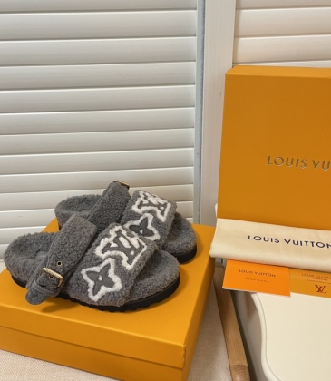 Buy Cheap Louis Vuitton Men's Women Slippers 2020 New #99897268