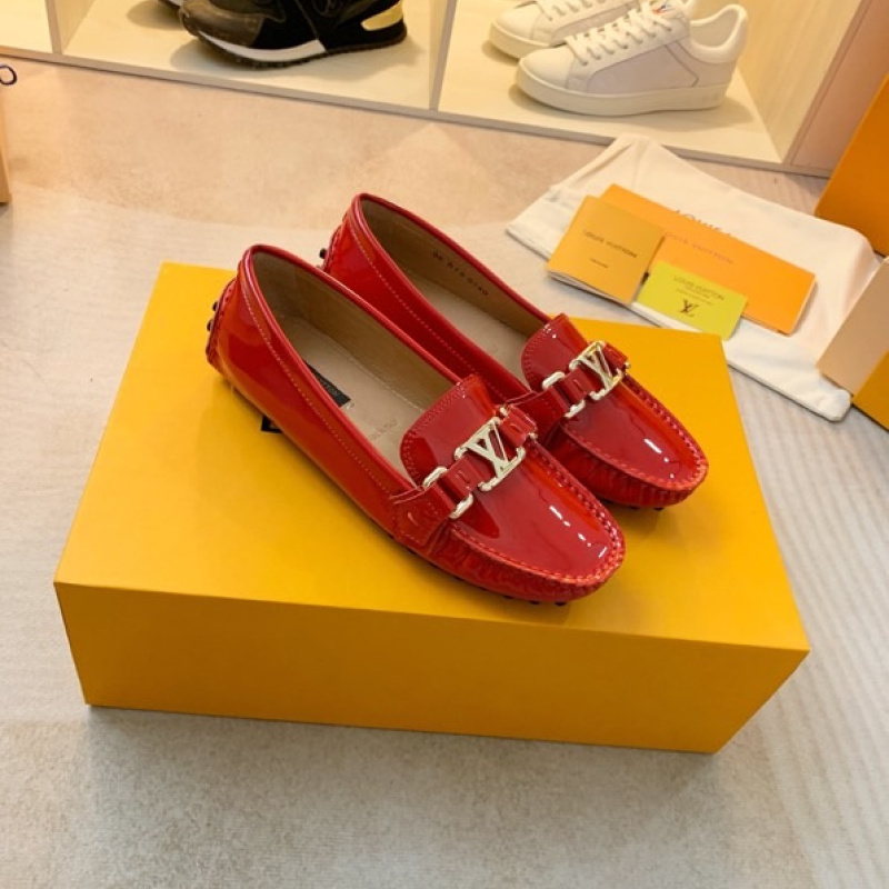 Louis Vuitton Lv woman shoes leather loafers  Louis vuitton loafers, Louis  vuitton shoes, Leather shoes woman
