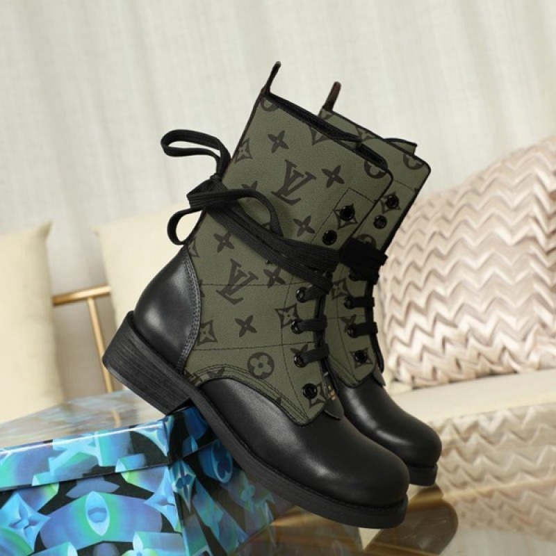 Louis Vuitton UNBOXING & HOW I STYLE COMBAT BOOTS