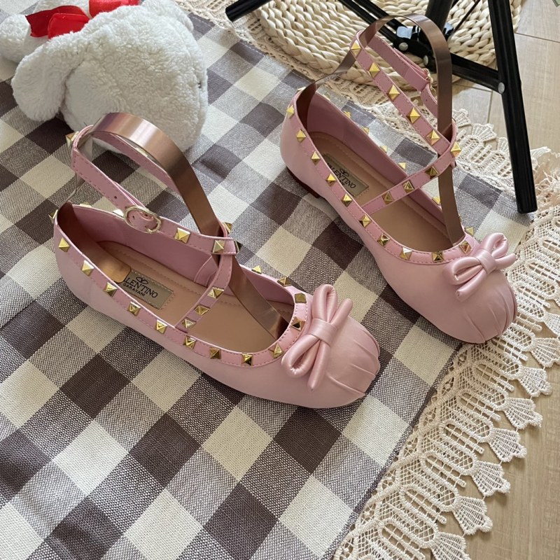 Shoes Discount Valentino Shoes Free Shipping!