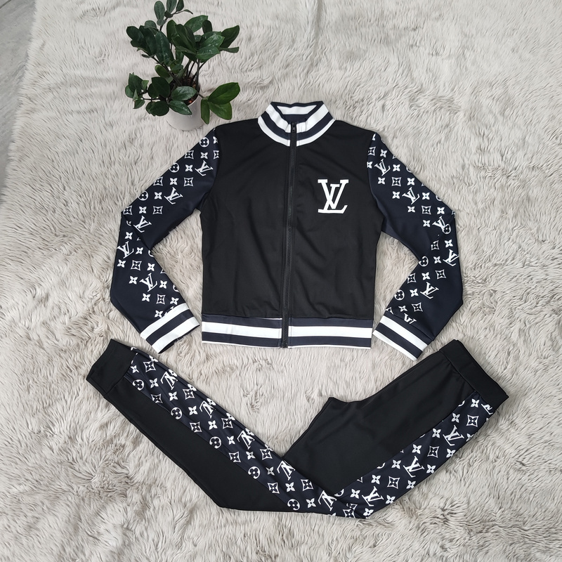 Buy Cheap Louis Vuitton tracksuits for Women #99915075 from
